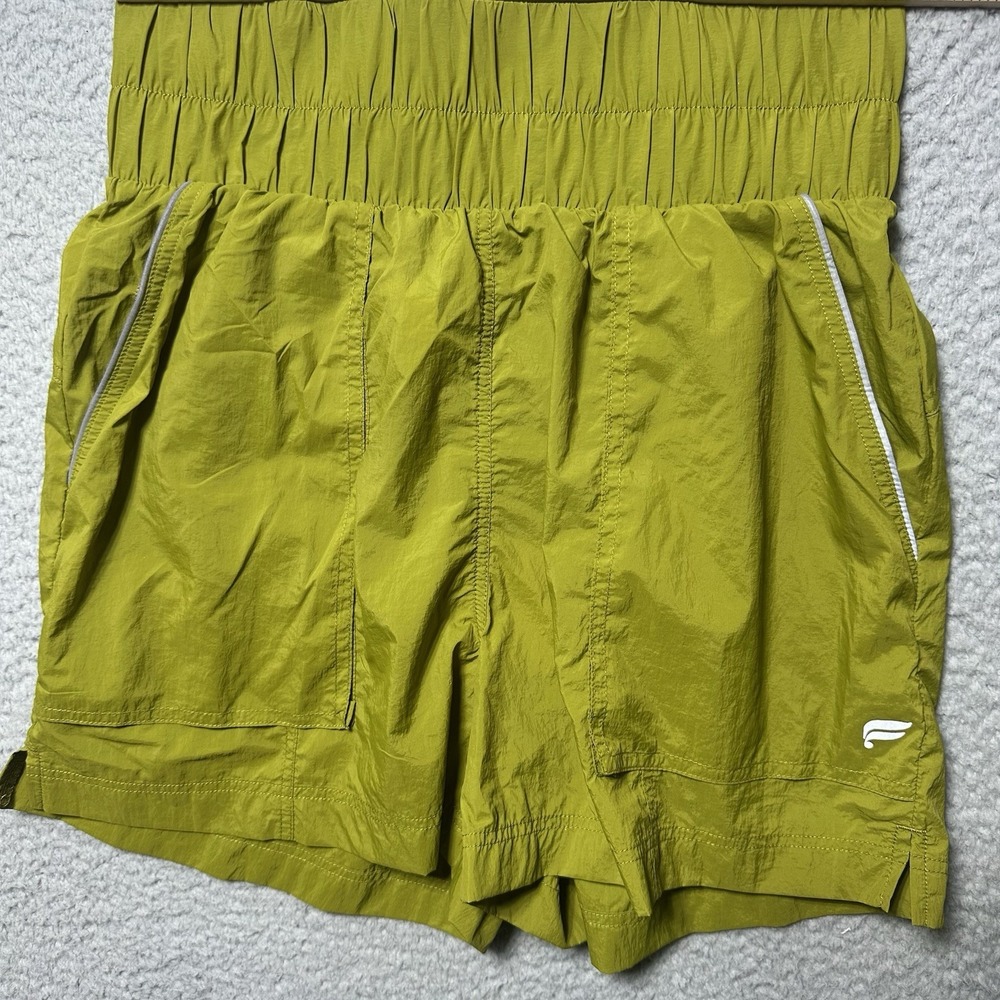 Fabletics Ultra High-Waisted Piped Nylon Short Size XS Nwt Athleisure Workout